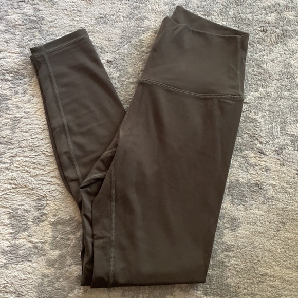 Women’s workout leggings - Picture 2 of 4